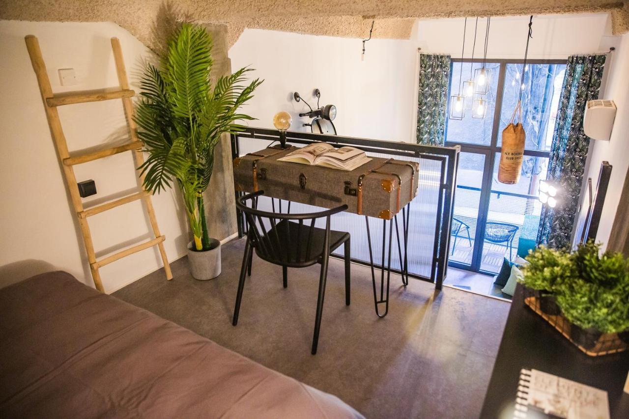 Urbanjungle - Your Trendy Loft In Central Budapest Bagian luar foto