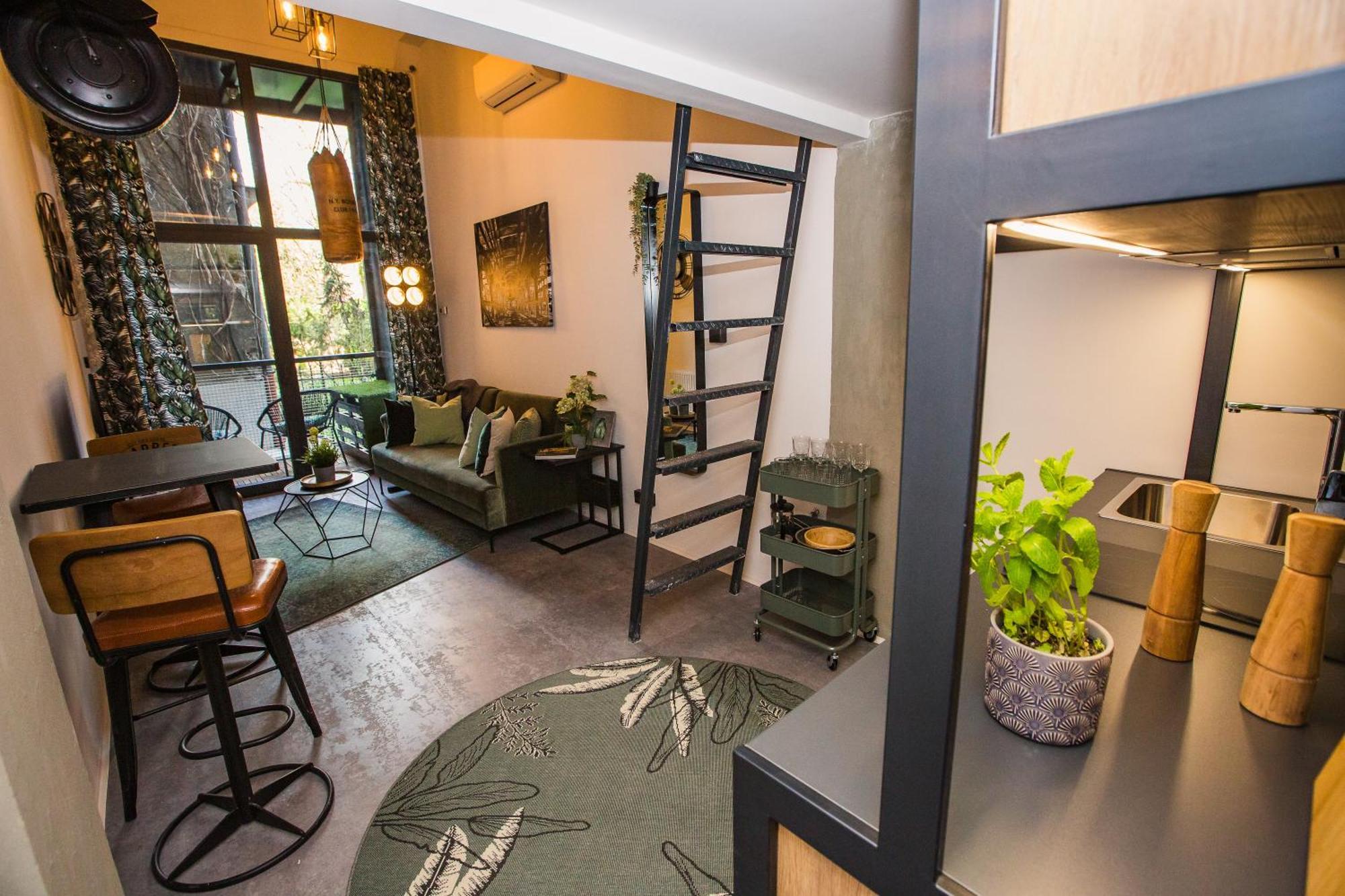 Urbanjungle - Your Trendy Loft In Central Budapest Bagian luar foto